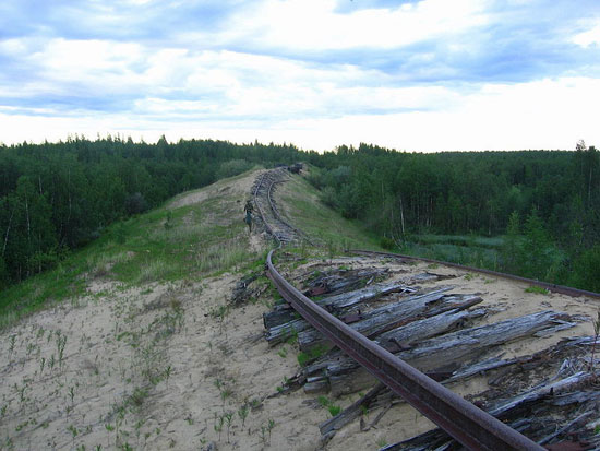 Файл:Transpolar Railway between Salekhard and Nadym.jpg