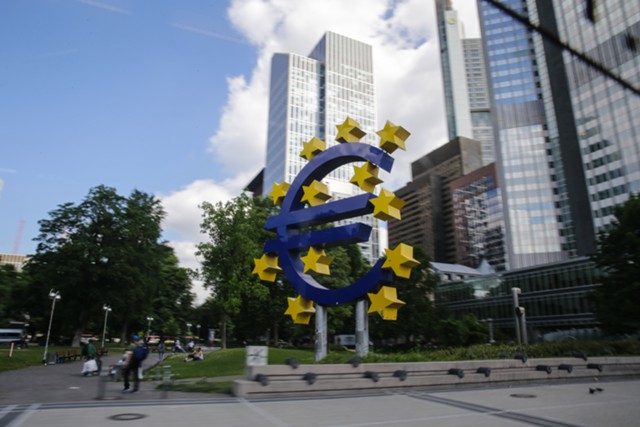 Рост деловой активности в еврозоне ускорился в июне