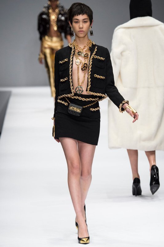 Неделя моды в Нью Йорке: Moschino осень-зима 2014/2015 Неделя моды в Нью Йорке: Moschino осень-зима 2014/2015