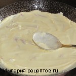 salat_raduga3 Слоеный салат с колбасой «Радуга»