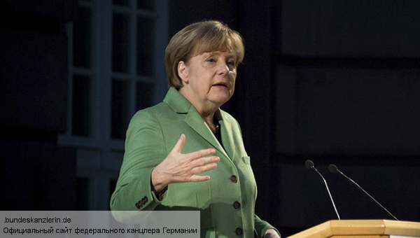 Лавров: Меркель согласилась приехать в Москву 9 мая