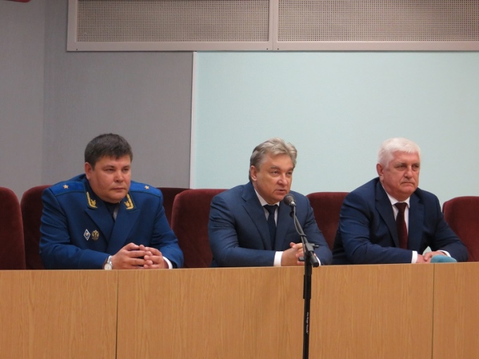 Под крылом «генпрокурорских» можно творить что угодно?