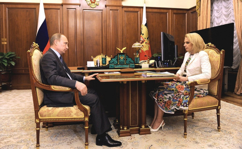 Рабочая встреча с Председателем Счётной палаты Татьяной Голиковой - Новости, Кремль, 6 июля, понедельник