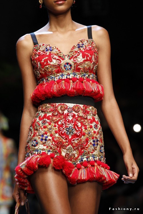 Dolce & Gabbana Весна-Лето 2016 - красота в деталях Dolce & Gabbana Весна-Лето 2016 - красота в деталях