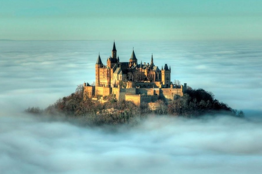  .   - Burg Hohenzollern