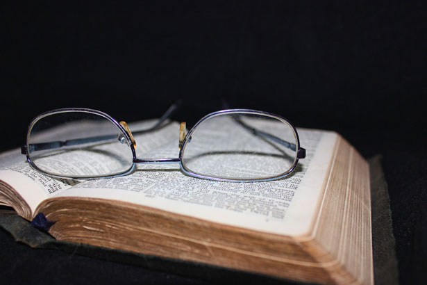 Книга и очки Бесплатная фотография - Public Domain Pictures
