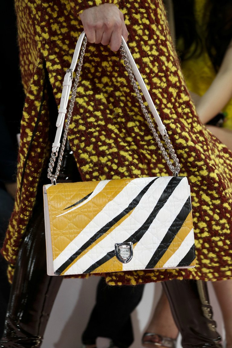 ДЕТАЛИ CHRISTIAN DIOR ОСЕНЬ-ЗИМА 2015/2016 ДЕТАЛИ CHRISTIAN DIOR ОСЕНЬ-ЗИМА 2015/2016