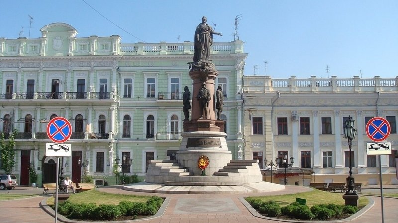 Все они рано или поздно вернутся в Россию: Вассерман рассказал, на сколько частей распадется Украина