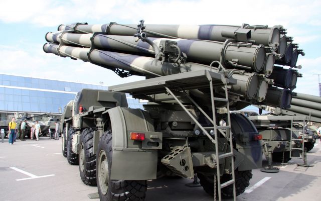 Россия разрабатывает новейшие смертоносные снаряды для РСЗО "Торнадо-С" и "Смерч"