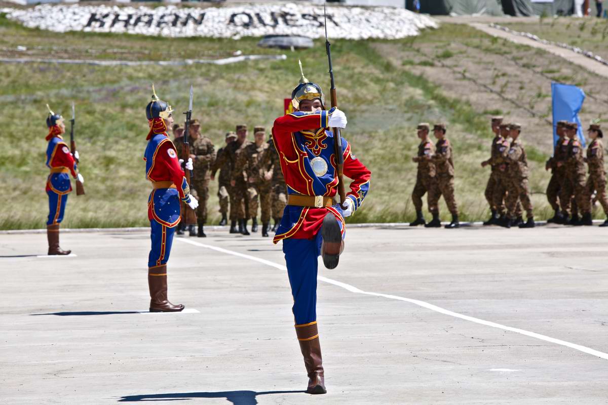 Наследники Чингиз-хана: монгольская президентская гвардия (24)