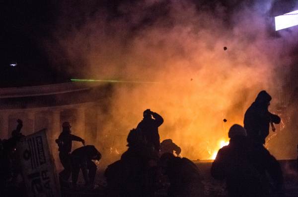 Консультант немецкого правительства: за беспорядками в Киеве стоят Германия и НАТО. Консультант немецкого правительства: за беспорядками в Киеве стоят Германия и НАТО.