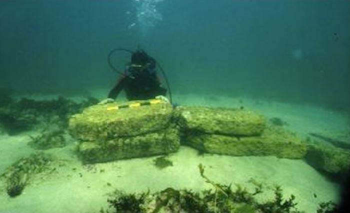 Подводные археологи нашли *индийскую Атлантиду* Подводные археологи нашли *индийскую Атлантиду*