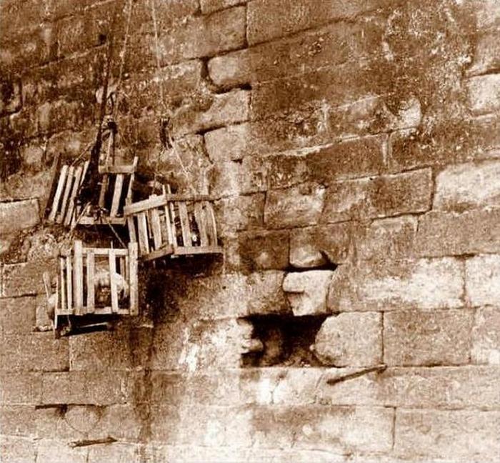 15 шокирующих фотографий наказаний и казней, которые практиковались в Китае в XIX веке 15 шокирующих фотографий наказаний и казней, которые практиковались в Китае в XIX веке