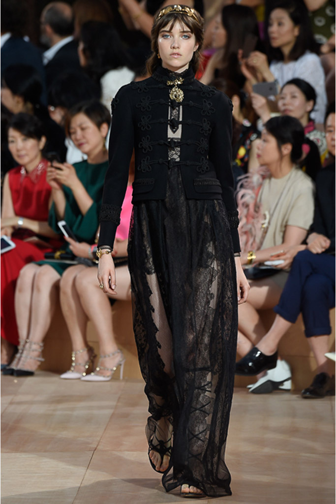 Мистический Рим в коллекции Valentino осень 2015 Couture Мистический Рим в коллекции Valentino осень 2015 Couture