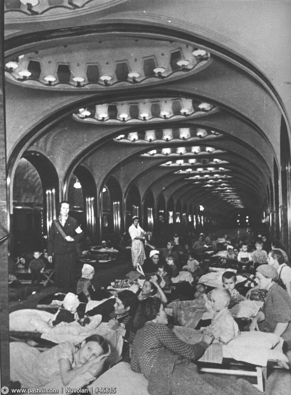 Чем и как жила Москва 1942 года Чем и как жила Москва 1942 года