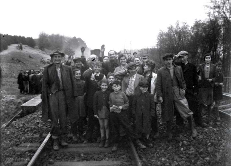 Все ужасы концлагеря Берген-Бельзен в редких архивных фотографиях Все ужасы концлагеря Берген-Бельзен в редких архивных фотографиях