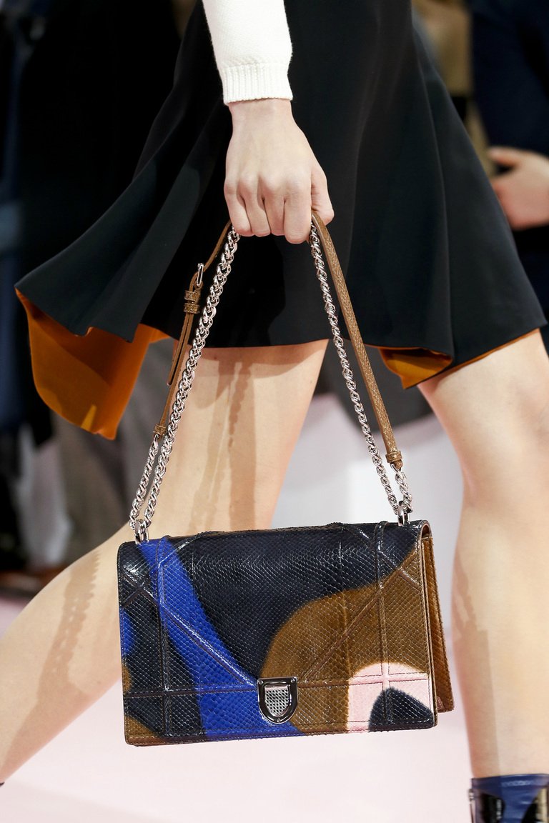 ДЕТАЛИ CHRISTIAN DIOR ОСЕНЬ-ЗИМА 2015/2016 ДЕТАЛИ CHRISTIAN DIOR ОСЕНЬ-ЗИМА 2015/2016