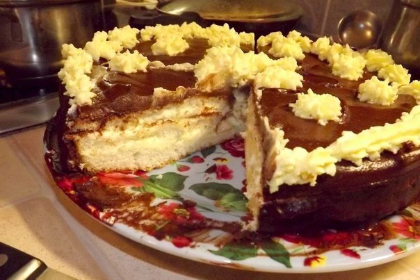 Как приготовить легкий вкусный торт в домашних условиях