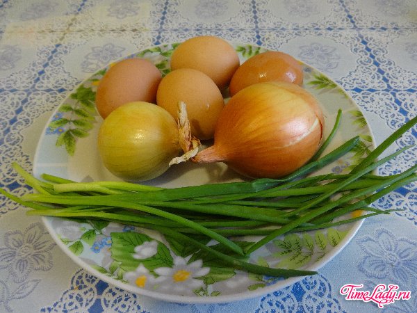 Чебуреки с яйцами и луком Чебуреки с яйцами и луком.