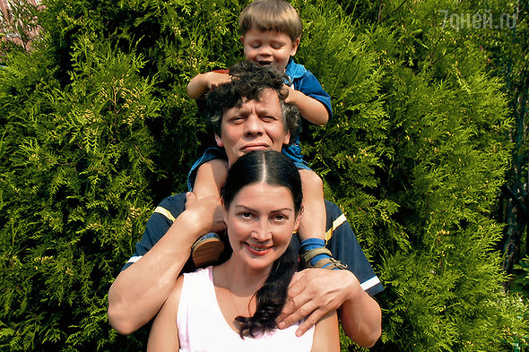 Елена Костина  с мужем и сыном