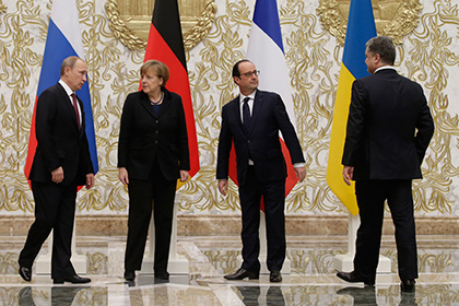 Владимир Путин, Ангела Меркель, Франсуа Олланд и Петр Порошенко (слева направо)