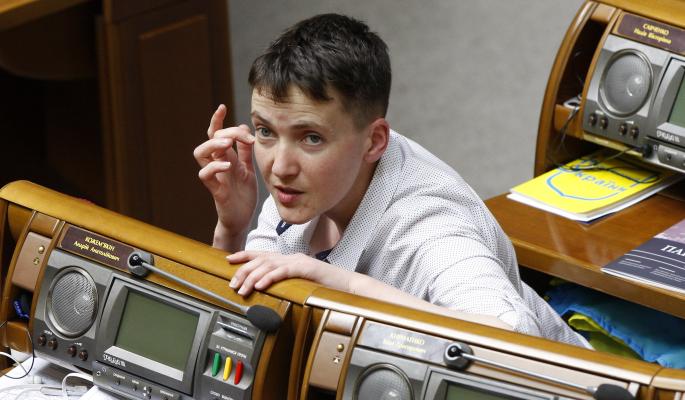 Савченко вставила первую палку в колеса Порошенко