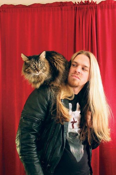 Металлисты и их коты Металлисты и их коты