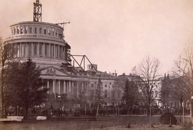 5. Здание Капитолия, США, 1861 год 5. Здание Капитолия, США, 1861 год достопримечательности, здания, старые фото, строительство