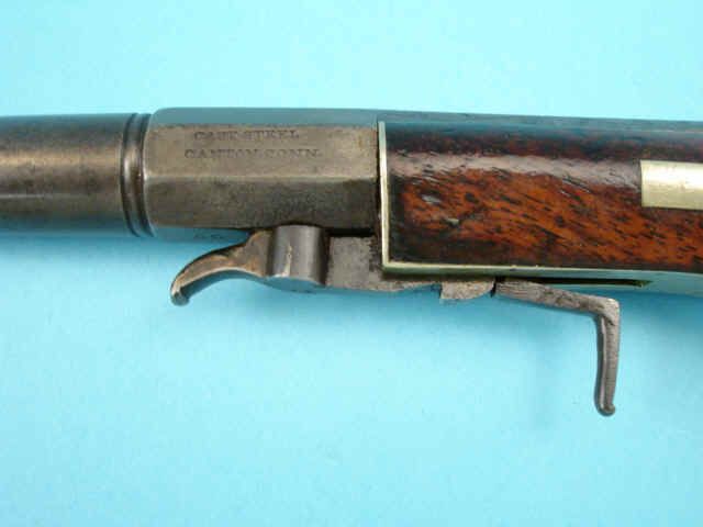Однозарядный капсюльный пистолет c нижним расположением курка (underhammer)