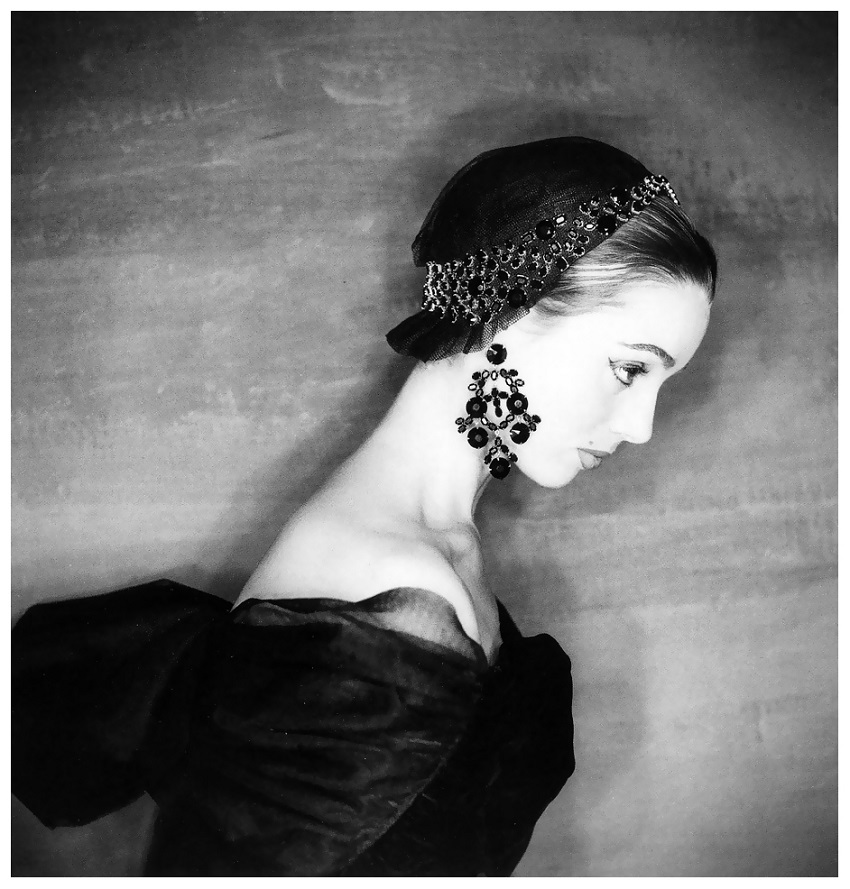 Elsa Martinelli wearing fashion by Givenchy, Paris, British and American Vogues, September 1954 Photo Clifford Coffin.jpg Elsa Martinelli wearing fashion by Givenchy, Paris, British and American Vogues, September 1954 Photo Clifford Coffin.jpg