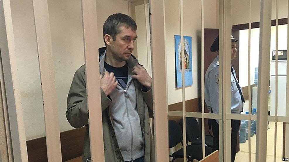 Кадры решают все... И Кадры выбрали роскошь и предательство... Кадры решают все... И Кадры выбрали роскошь и предательство...