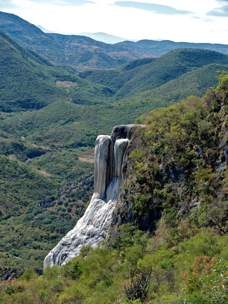 Каменный водопад