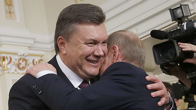 «Путин, выйдя после долгого разговора с Януковичем, сказал: «Это предатель» 