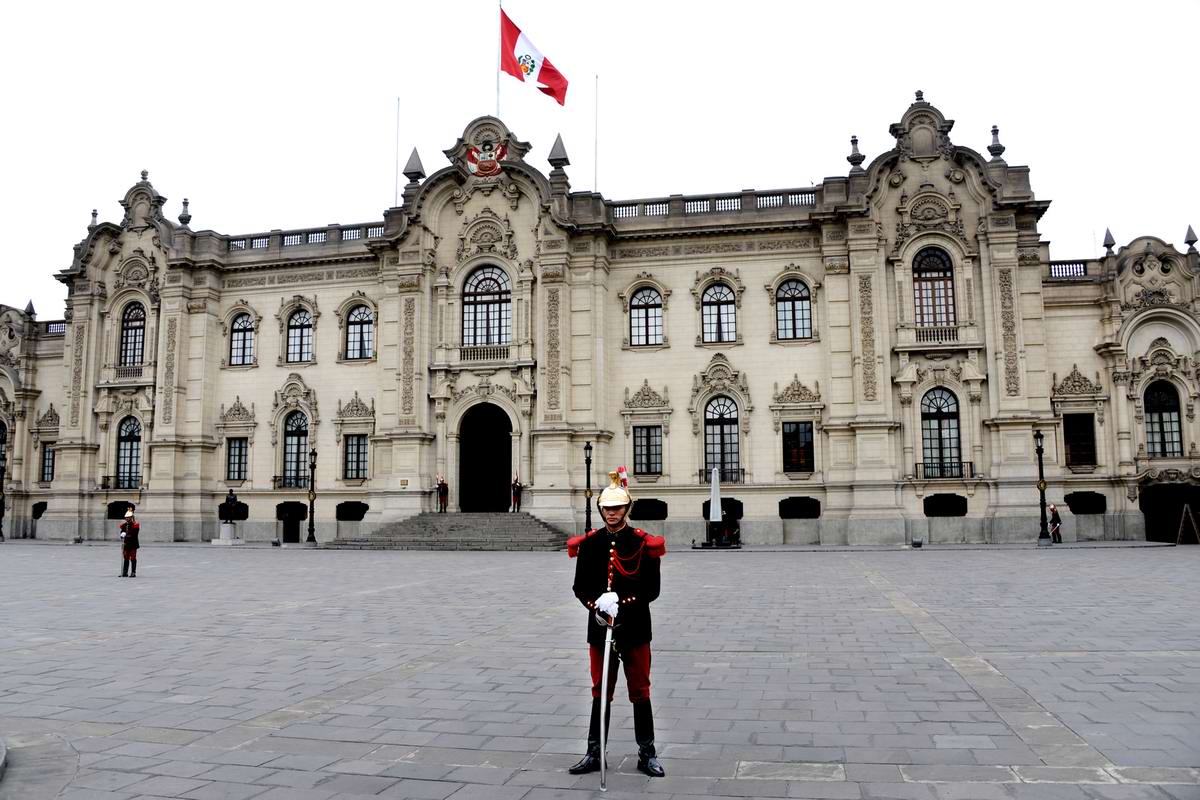 Драгуны с конскими хвостами: Президентская гвардия Перу (29)
