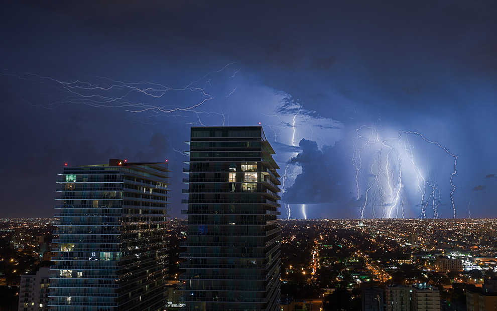 thunders06 Молнии над Майами