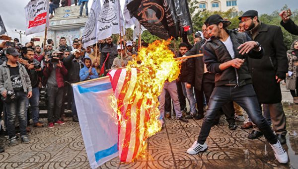 «Трамп открыл врата ада»: Ближний Восток готовится к терактам «Трамп открыл врата ада»: Ближний Восток готовится к терактам