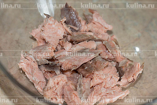 Салат из копченой горбуши
