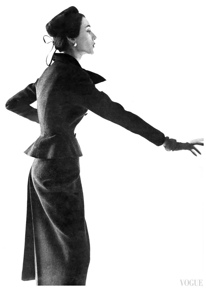 Photo Irving Penn, Vogue, September 1, 1949 Dovima.jpg Photo Irving Penn, Vogue, September 1, 1949 Dovima.jpg