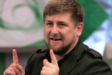 Кадыров: в Чечне будут увольнять всех нарушающих ПДД чиновников