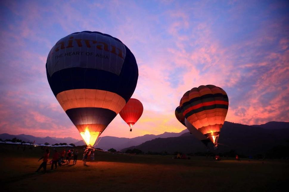 Самые зрелищные фестивали воздушных шаров BalloonFestivals14 Самые зрелищные фестивали воздушных шаров