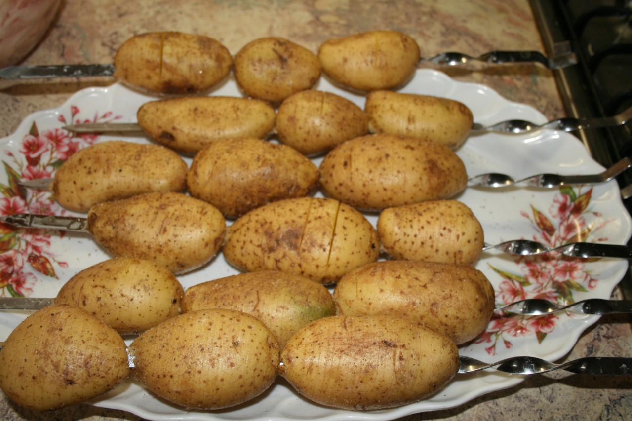 Картошка на мангале. еда, мангал, рецепт.