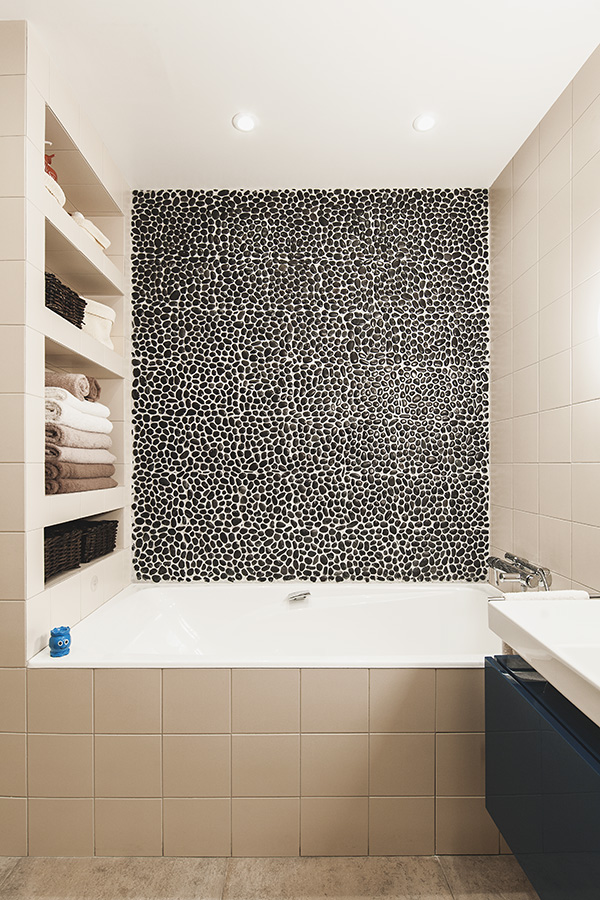 в цветах: Бежевый, Белый, Светло-серый, Черный. в .