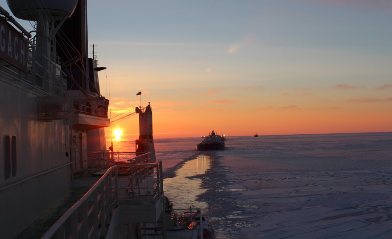 Зимнее судоходство в суровых условиях Арктики арктика, ледокол