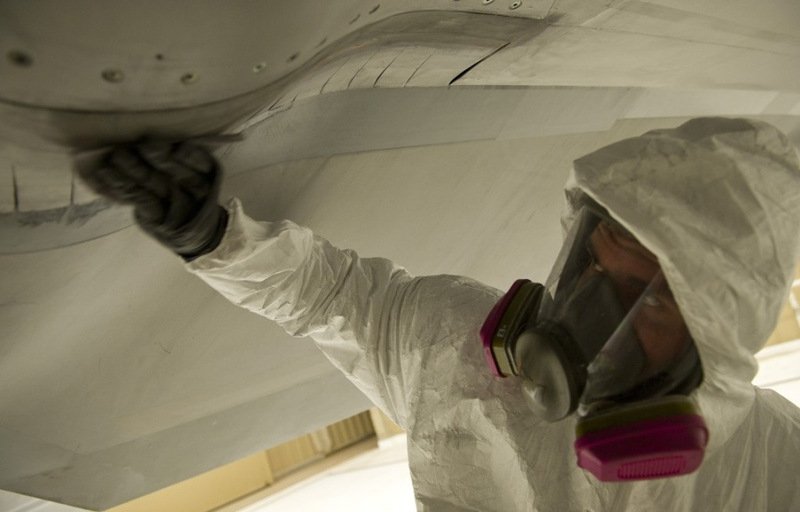 На заводе по сборке F-22