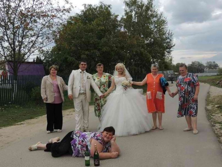 Безумие в чистом виде или 25 нелепых свадебных фотографий, глядя на которые вам тут же перехочется жениться True Russsian Wedding, русская свадьба, свадебные приколы, безумная свадьба