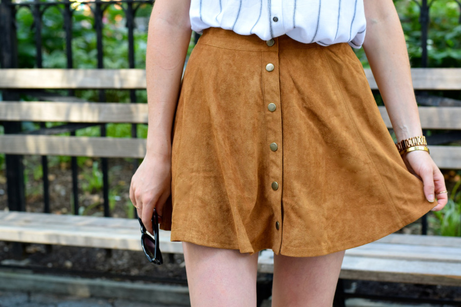 irish fashion: Suede Button-Up Skirt 4