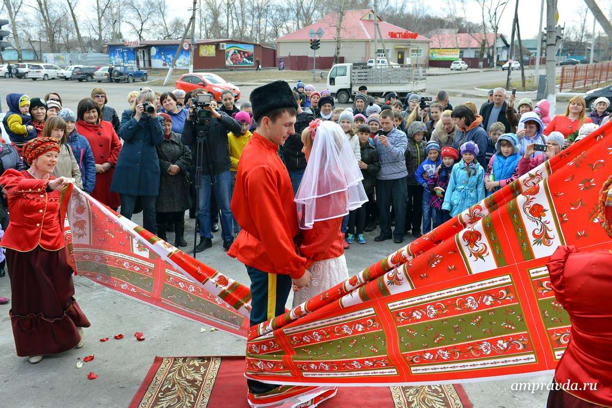 Свадьба в казачьем стиле в селе Тамбовка Амурской области (17)