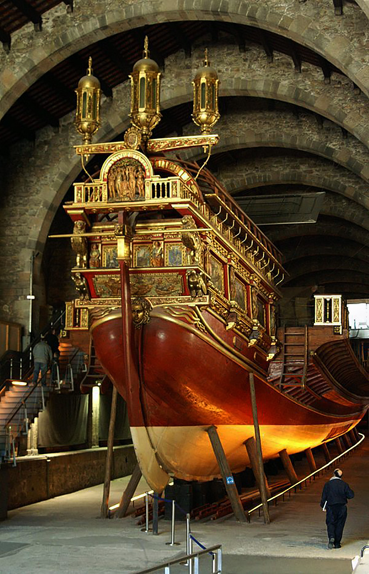 Шелестят паруса кораблей