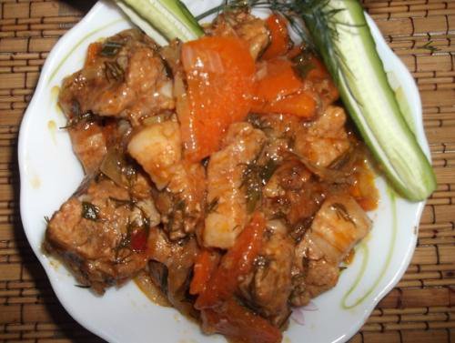 Тушёное мясо в кисло-сладком соусе