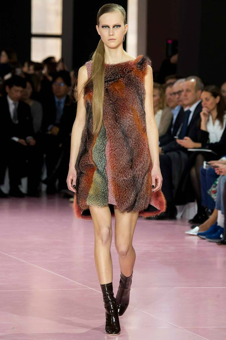 CHRISTIAN DIOR ОСЕНЬ-ЗИМА 2015/2016 CHRISTIAN DIOR ОСЕНЬ-ЗИМА 2015/2016
